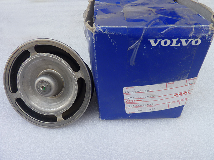 二手发动机配件